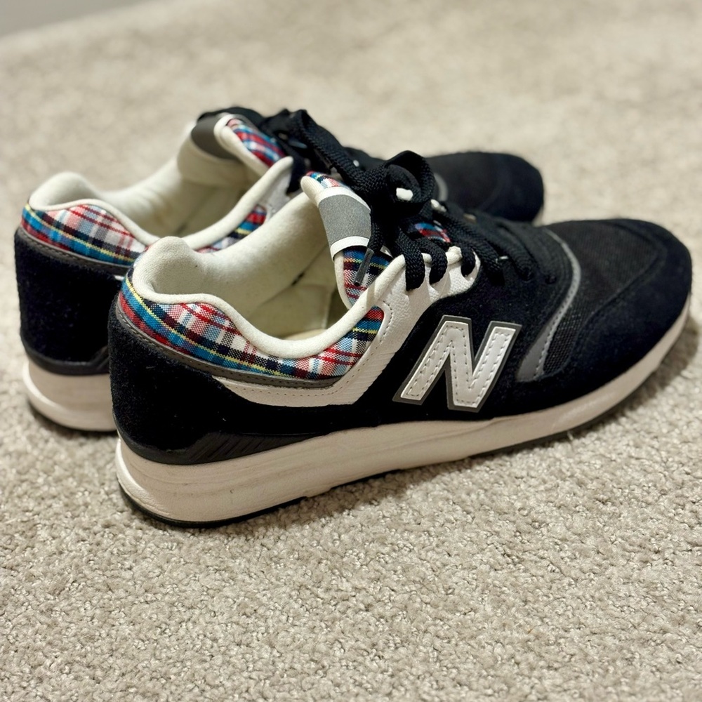 New Balance 697 Black Sneakers with Plaid Accents, size 7.5 women’s